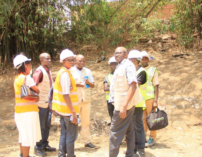 Remplacement de la conduite d&rsquo;eau de la Regideso sur la Ntahangwa; son état avant les travaux
